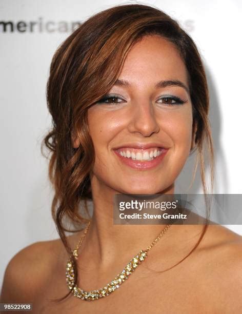 3,070 Vanessa Lengies Photos & High